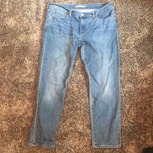 Boyfriend style Size 30 Levi jeans